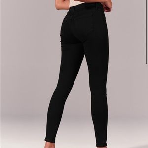 Abercrombie & Fitch- Harper Low Rise Jean Leggings